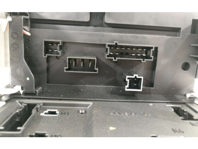 Pojistková skříňka Řídící jednotka BSM 2215450801, A2215402550 Mercede-Benz S W221 2005