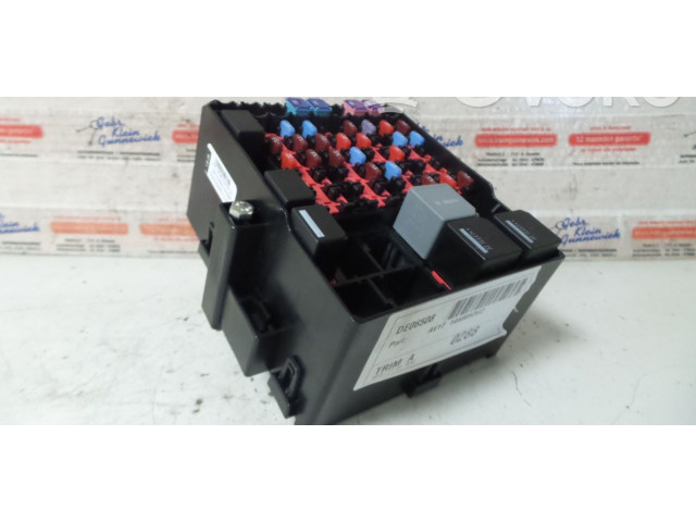 Блок предохранителей AV1T14A005DGD Ford B-MAX