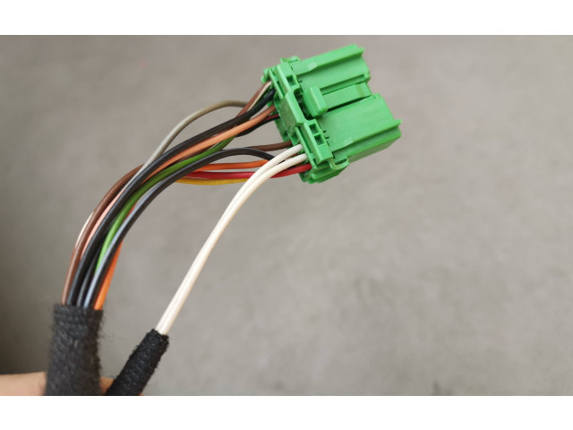 Зеркало электрическое Volvo V70 2000 - 2004 года