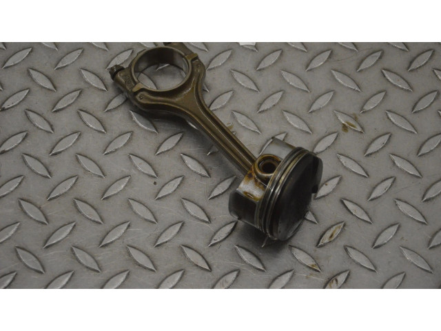 Поршень CJZB 04EE Volkswagen Golf VII