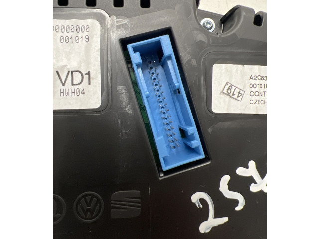 Панель приборов 5J0920811G Skoda Fabia Mk2 (5J)