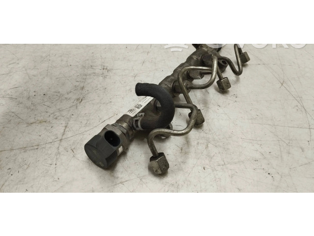 Топливная рампа 03l130089j, 057130764ab Audi Q3 8U