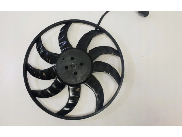 Электрический вентилятор радиаторов       Volkswagen Golf VIII  2019 -  года   