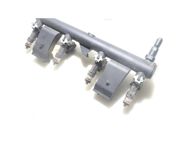 Vstřikovací lišta Peugeot 206 CC