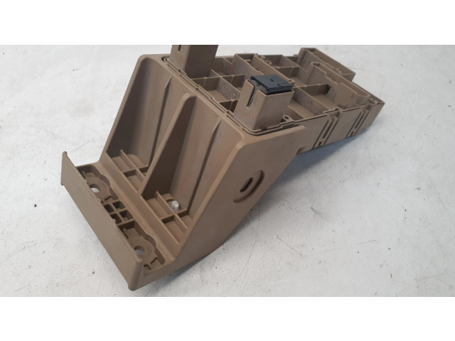 Блок предохранителей LB101101B, 82201FG010   Subaru Impreza III    