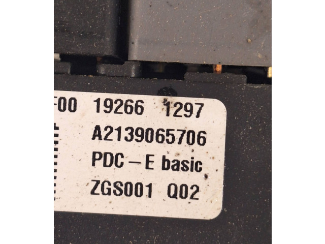   Pojistková skříňka A2139065706, A2139065706   Mercedes-Benz GLC AMG 2019