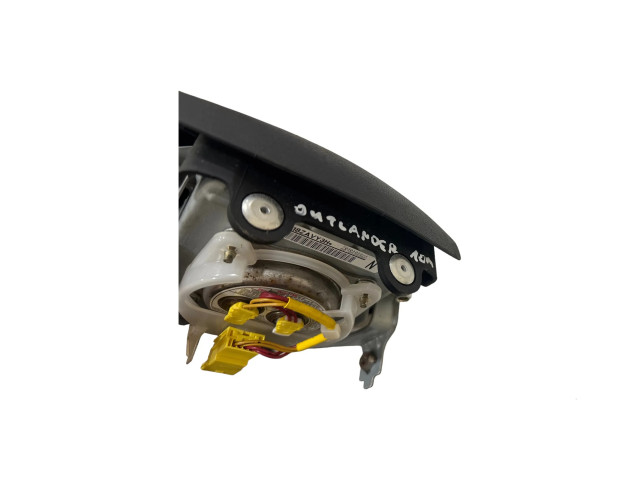 Подушка безопасности водителя 7030A088XA, BC3X18ZVY3H Mitsubishi Outlander