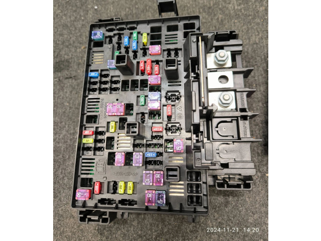 Блок предохранителей 68460093AC, 099300232A6   Jeep Grand Cherokee WL    