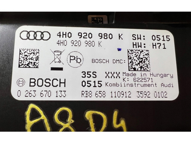 Přístrojová deska  Audi A8 S8 D4 4H 2013   