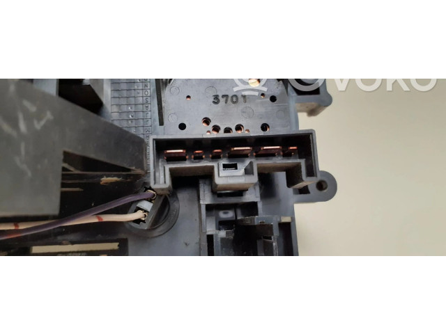 Pojistková skříňka Спидометр (приборный щиток) 7040030720 Nissan Micra