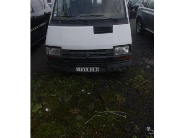 Моторчик дворников     Renault Trafic I