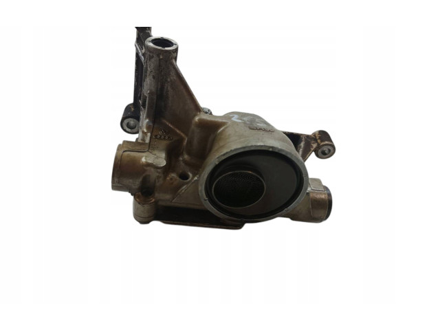 Масляный насос   078115105, 2.8  Audi A6 S6 C5 4B 