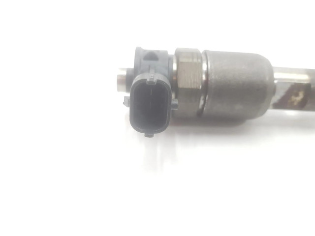 Vstřikovač 338002A900, 1151CB Hyundai i30 pro naftový motor 1.6