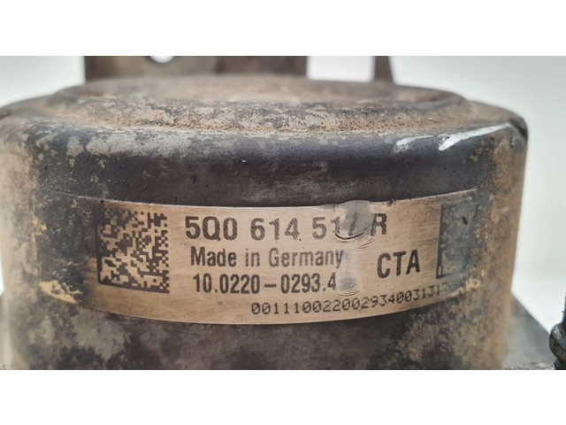 Блок управления АБС 5Q0907379S, 5Q0614517R   Volkswagen Golf VII