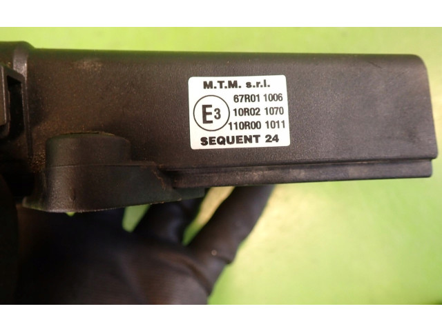 Řídící jednotka 67R011006 Renault Megane II 2007