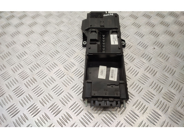 Pojistková skříňka BK2T14B144BA Ford Transit Custom 2014