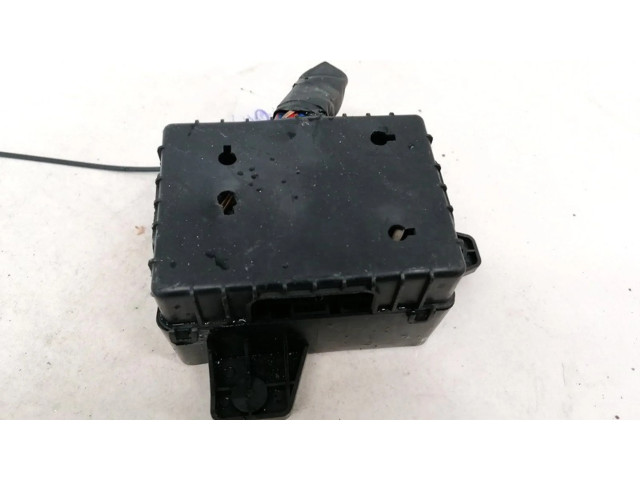 Блок предохранителей  8211008000, 82110-08000   SsangYong Rexton    