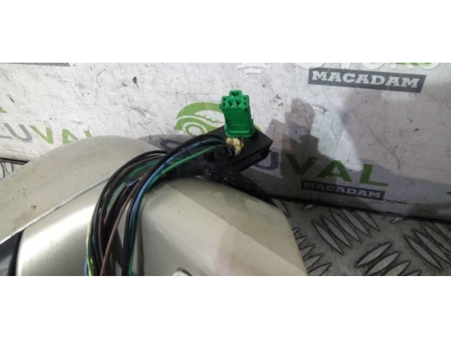 Зеркало электрическое        Citroen C4 I  2004 - 2010 года   