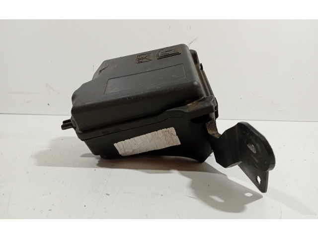 Блок предохранителей Peugeot 2008 I