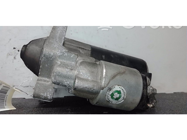 Масляный насос K9K_608 233001073R Renault Clio IV