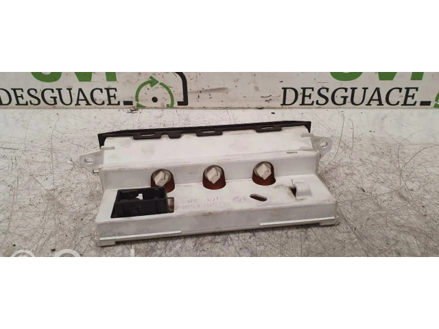 Дисплей    9647409477   Citroen C2