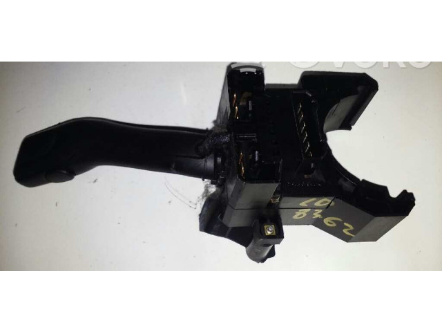 Ручка стеклоочистителей 4B0953503G   Volkswagen Passat Alltrack