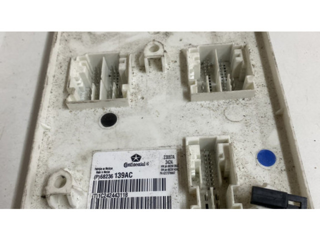 Блок комфорта P68236139AC   Jeep Grand Cherokee   