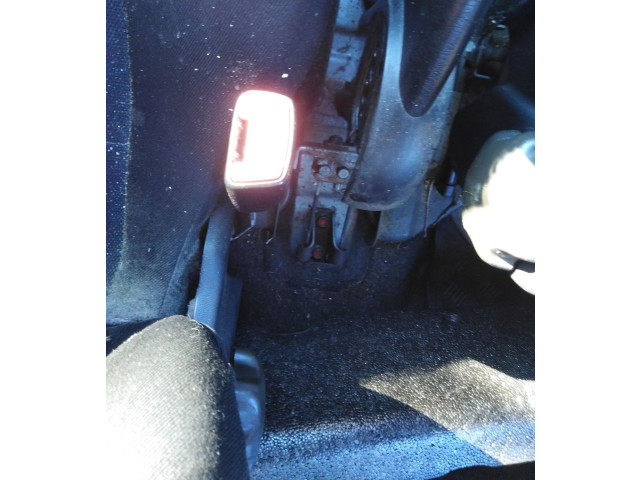 Подушка безопасности водителя    Suzuki Ignis