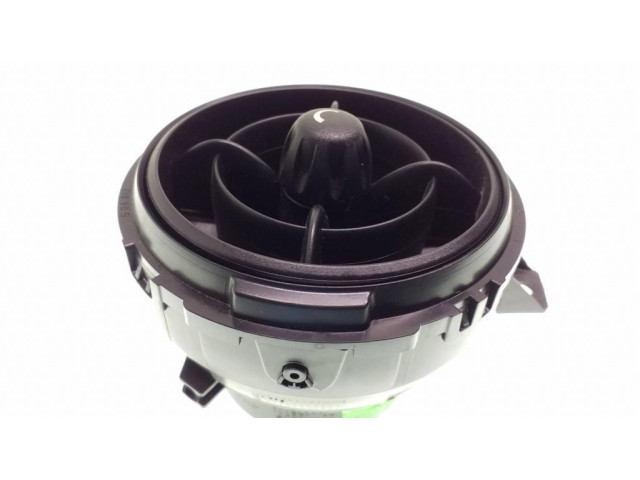 Боковая воздушная решётка