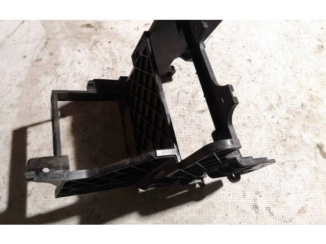 Блок предохранителей  1k1971858e   Volkswagen Golf Plus    