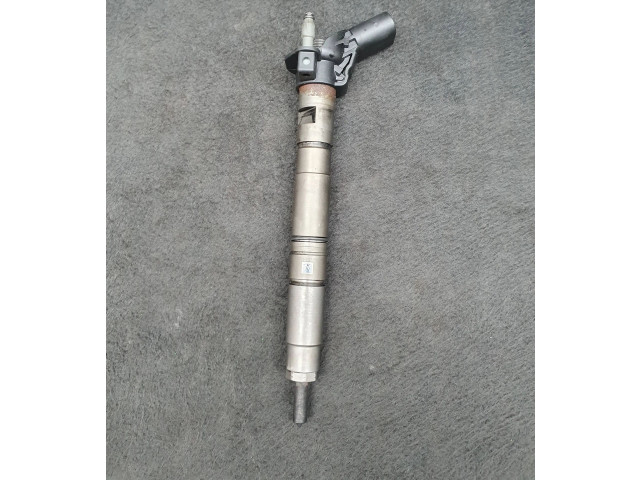 Vstřikovač 057130277AM Audi A8 S8 D4 4H CDSB