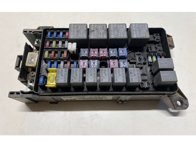 Блок предохранителей 911603E050, 1006105053   KIA Sorento    