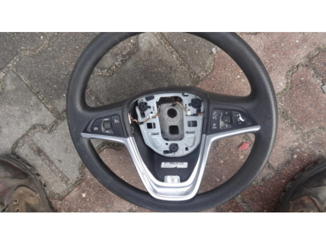 Руль Opel Meriva B  2010-2016 года 13305814      