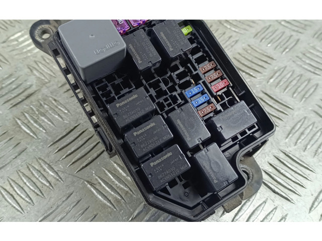   Pojistková skříňka 0451NA, 3606NA   Mitsubishi Outlander 2015