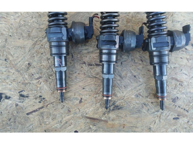 Форсунка 038130073AG Audi A3 S3 8L