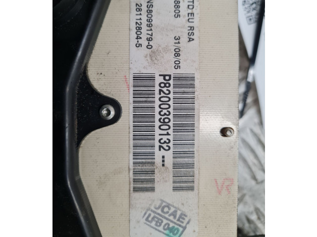 Панель приборов P8200390132, P8200390132   Renault Trafic II (X83)       