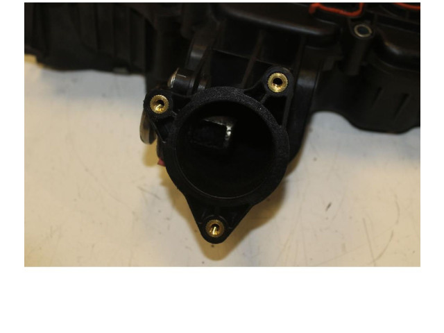 Vstřikovač 03L129711 Volkswagen Polo V 6R CAY