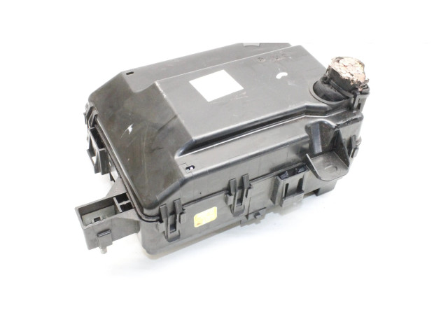 Блок предохранителей 670036393 Maserati Quattroporte