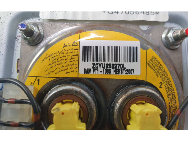 Подушка безопасности водителя Mitsubishi Pajero