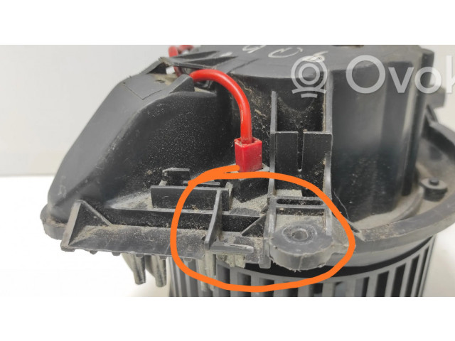 Вентилятор печки Peugeot 406