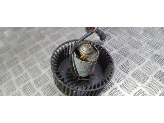 Вентилятор печки 0126002 Ford Fiesta