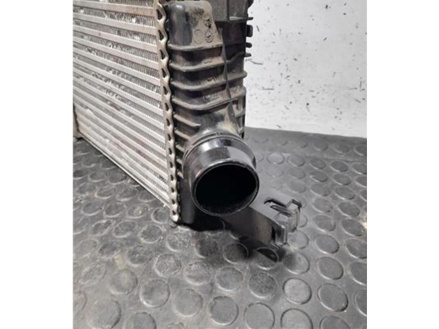 Интеркулер 144961381R Dacia Duster