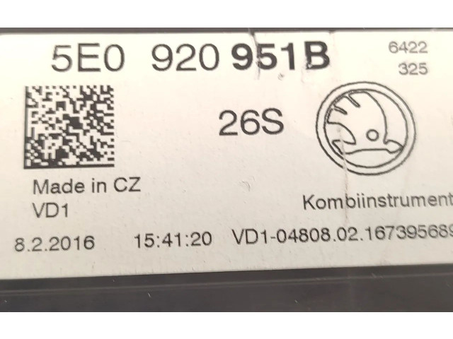 Панель приборов 5E0920951B Skoda Octavia Mk3 (5E)