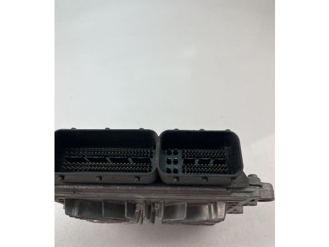 Блок управления двигателем Блок управления 30729826A, 0281012103   Volvo V70