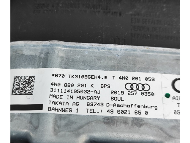 Подушка безопасности водителя 4N0880201K Audi e-tron