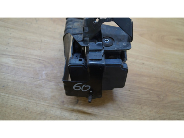 Блок АБС 670031589 Maserati Quattroporte - года