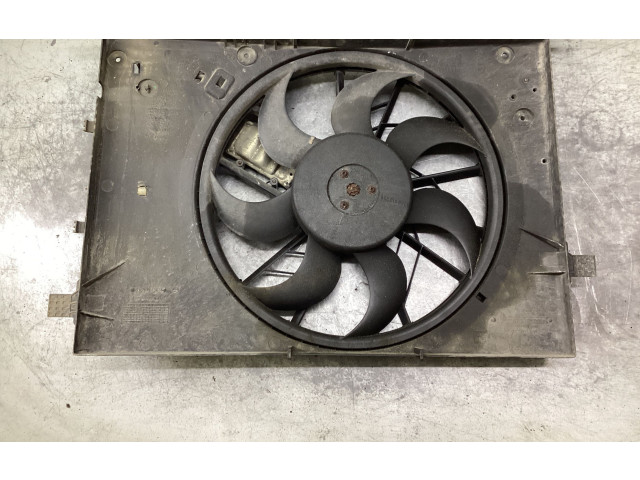 Вентилятор радиатора     30680547, 0130303909    Volvo V70 