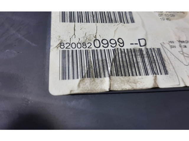 Панель приборов 8200820999D Renault Clio I