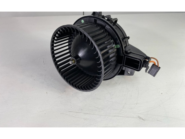 Вентилятор печки    2Q1820021A   Skoda Fabia Mk4 (6VA)