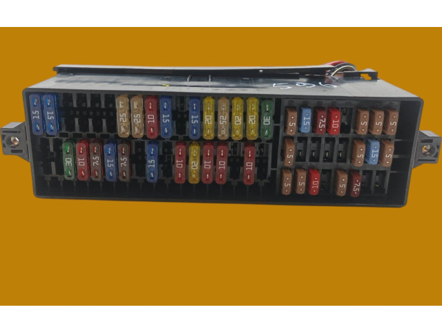 Блок предохранителей     Skoda Fabia Mk2 (5J)    